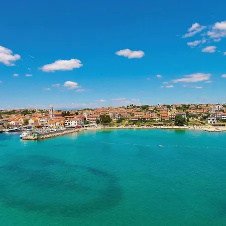 Beautiful In Апартаменты Пакоштане